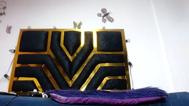 Helennahot online show from 2, 4, 2026