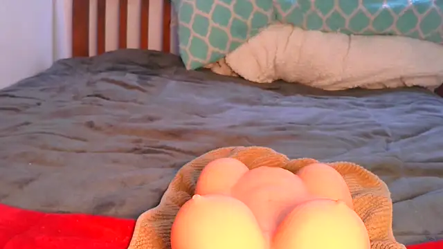 Carolinayoungin online show from 18, 3, 2025