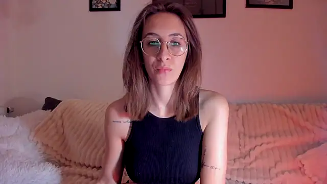 DesireMore90 online show from 18, 3, 2026