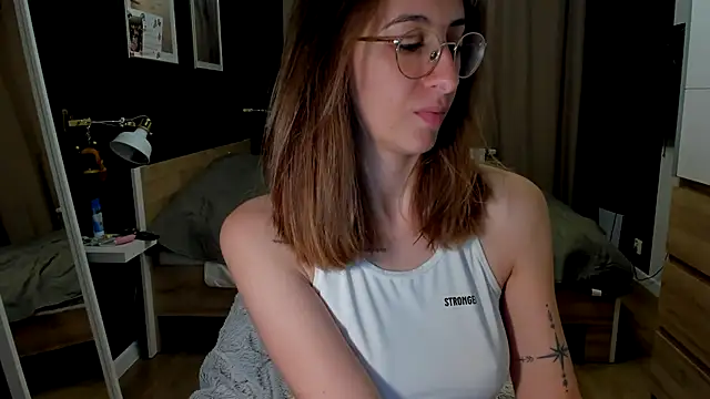 DesireMore90 online show from 14, 5, 2026
