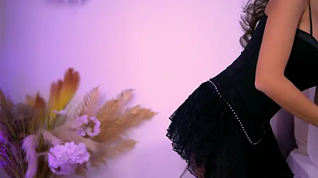 AnaisBellas online show from 4, 11, 2025