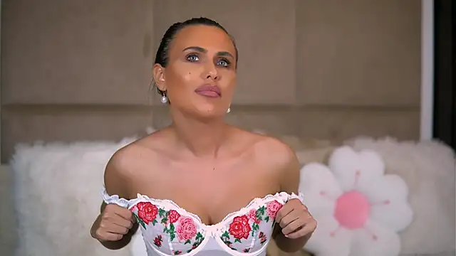 AnaisBellas online show from 25, 2, 2025