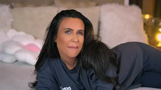 AnaisBellas online show from 2, 3, 2025