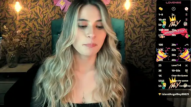 Snapshot of KiaraCarter chatting on 18, 2, 2025 KiaraCarter online show from 18, 2, 2025