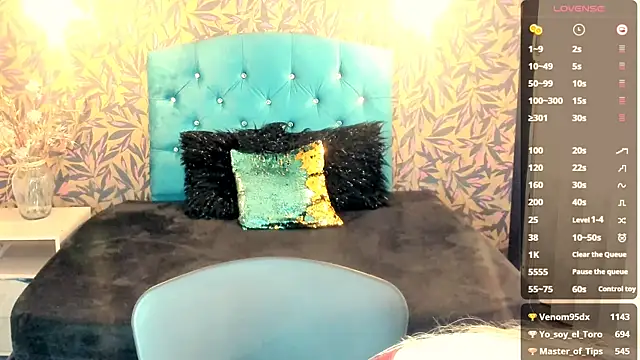 Snapshot of KiaraCarter chatting on 5, 3, 2025 KiaraCarter online show from 5, 3, 2025