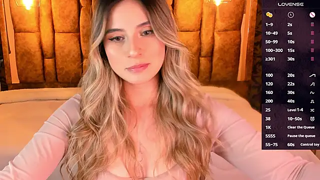 Snapshot of KiaraCarter chatting on 13, 10, 2025 KiaraCarter online show from 13, 10, 2025