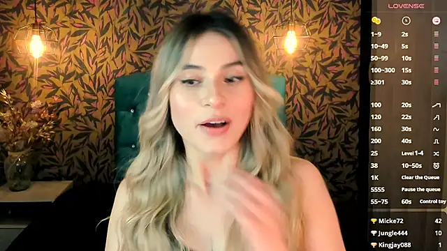 Snapshot of KiaraCarter chatting on 20, 2, 2025 KiaraCarter online show from 20, 2, 2025