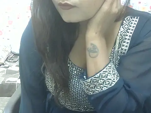 Snapshot of Lusty_Wife1 chatting on 15, 11, 2025 Lusty Wife1 online show from 15, 11, 2025