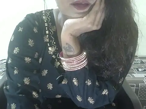 Snapshot of Lusty_Wife1 chatting on 16, 9, 2025 Lusty Wife1 online show from 16, 9, 2025