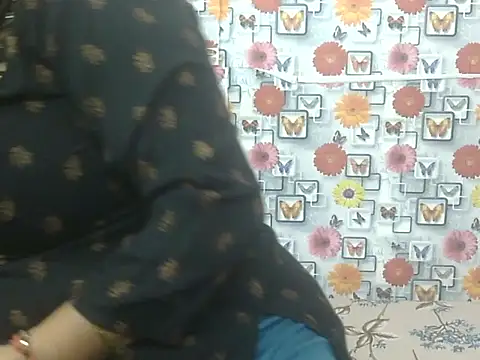 Lusty Wife1 online show from 21, 5, 2026