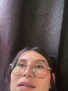 emily villamil online show from 2, 6, 2026