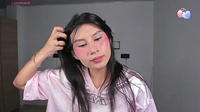 emily villamil online show from 11, 1, 2026