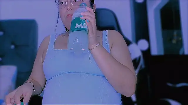 KathieBurning online show from 8, 11, 2025