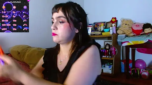 Snapshot of collette_beaufoy_ chatting on 4, 7, 2026 collette beaufoy online show from 4, 7, 2026