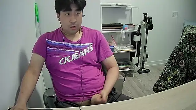 Koreanboy171 online show from 21, 6, 2026