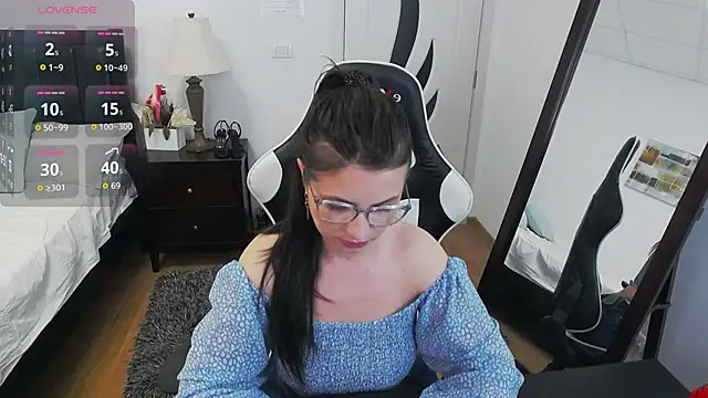 AmyPure  online show from 15, 4, 2026