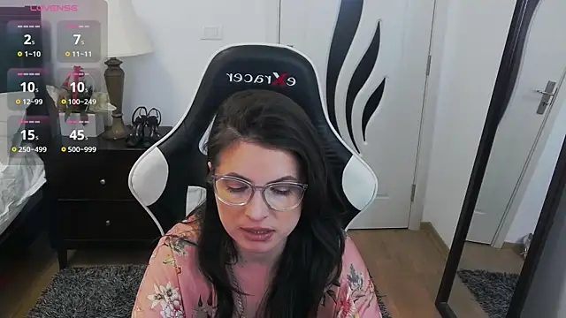 AmyPure  online show from 14, 4, 2026