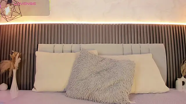 SHANONCLARK online show from 12, 10, 2025