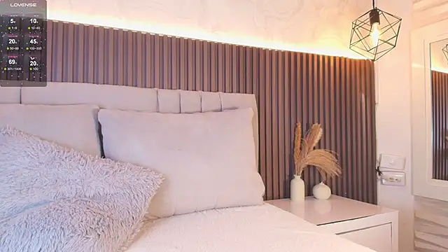 SHANONCLARK online show from 28, 11, 2025