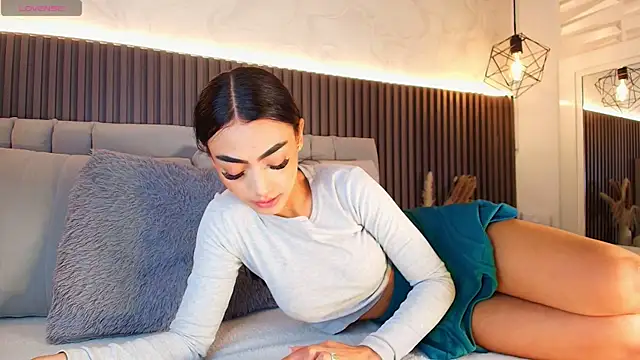 SHANONCLARK online show from 8, 1, 2026