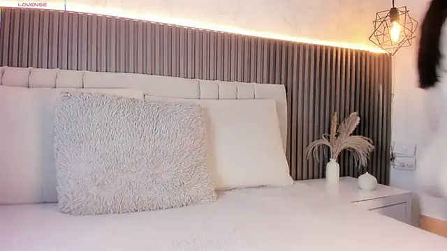 SHANONCLARK online show from 20, 11, 2025