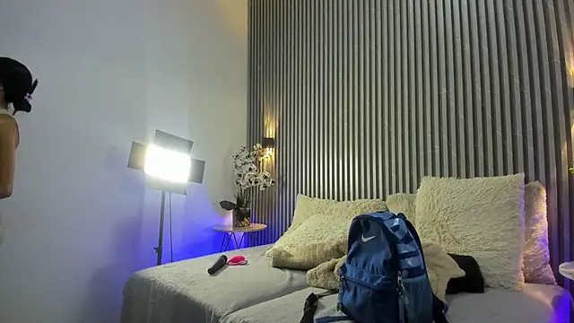 SHANONCLARK online show from 17, 10, 2025