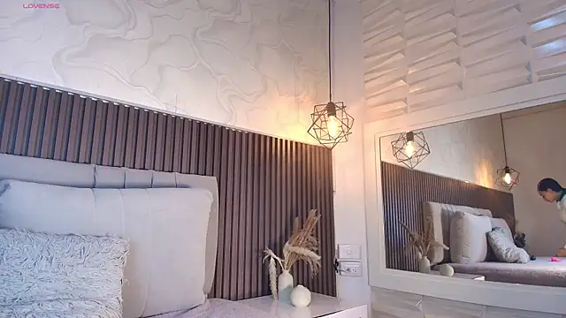 SHANONCLARK online show from 16, 2, 2026