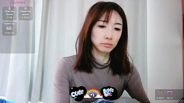 Snapshot of Love_me_Eri_ chatting on 3, 11, 2025 Love me Eri online show from 3, 11, 2025