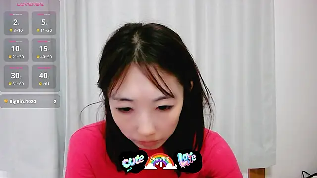 Snapshot of Love_me_Eri_ chatting on 25, 10, 2025 Love me Eri online show from 25, 10, 2025