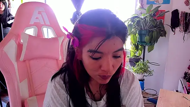 Snapshot of annie_walker6 chatting on 13, 3, 2026 annie walker6 online show from 13, 3, 2026