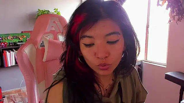 annie walker6 online show from 15, 12, 2025