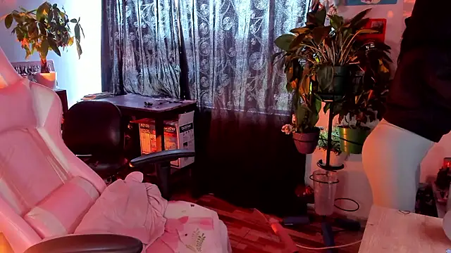 Snapshot of annie_walker6 chatting on 7, 2, 2026 annie walker6 online show from 7, 2, 2026