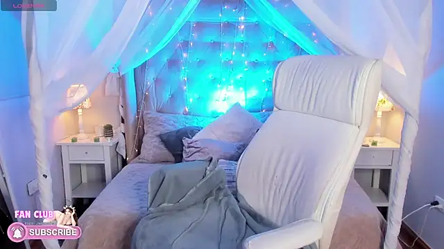 Ellie Jhonson   online show from 28, 2, 2025