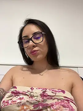 JenniferEdith online show from 25, 2, 2025