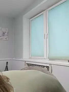 Linda Gregory online show from 12, 2, 2025