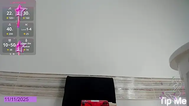 Kimberly House online show from 11, 11, 2025