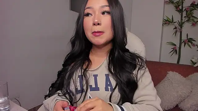 Lulu Sakura  online show from 20, 11, 2025