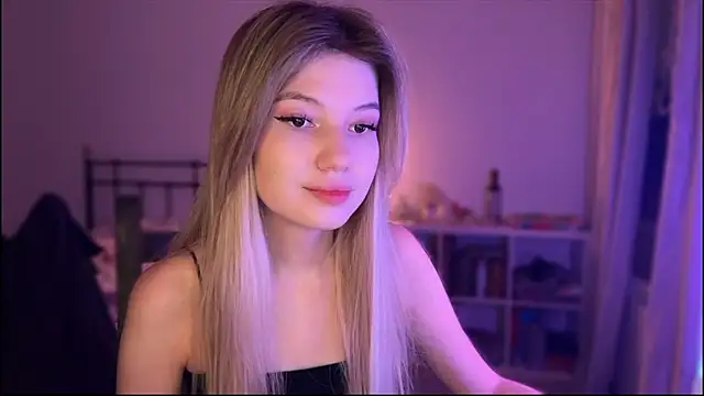 Snapshot of Caramel_Peach chatting on 23, 9, 2025 Caramel Peach online show from 23, 9, 2025