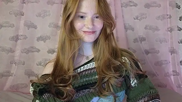 Snapshot of FiaMoor chatting on 4, 8, 2026 FiaMoor online show from 4, 8, 2026