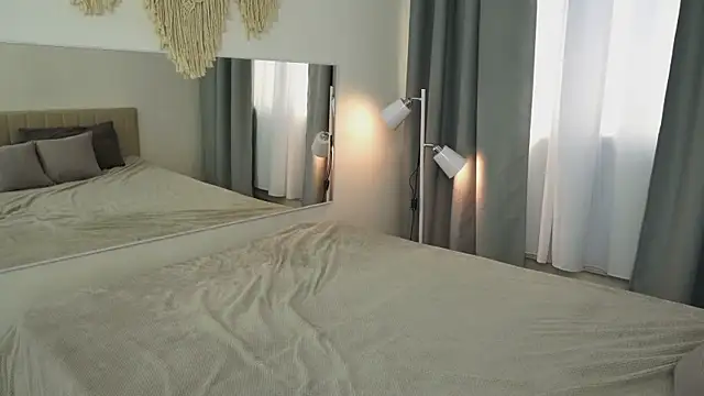 FiaMoor online show from 4, 10, 2025