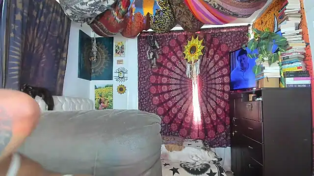 ElizaGrey  online show from 10, 11, 2025