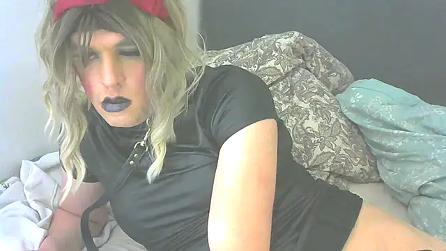 sissyslut22jr online show from 24, 3, 2026