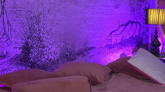 YamiraKim online show from 8, 11, 2025