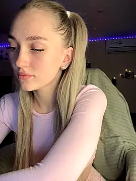 Good  Girl  online show from 20, 9, 2025