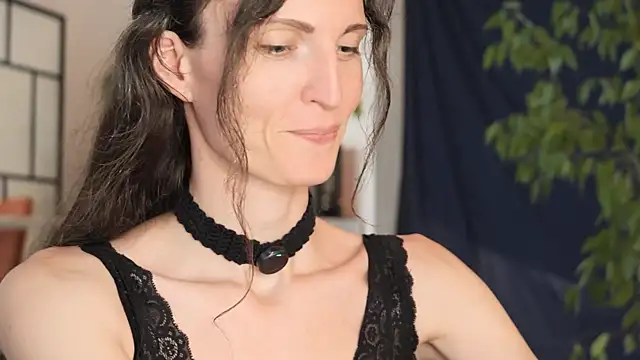 yulladao online show from 14, 10, 2025