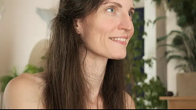 yulladao online show from 2, 10, 2025