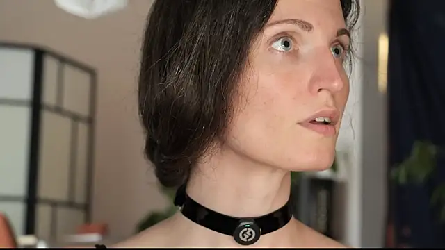 yulladao online show from 8, 10, 2025