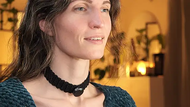 yulladao online show from 8, 11, 2025