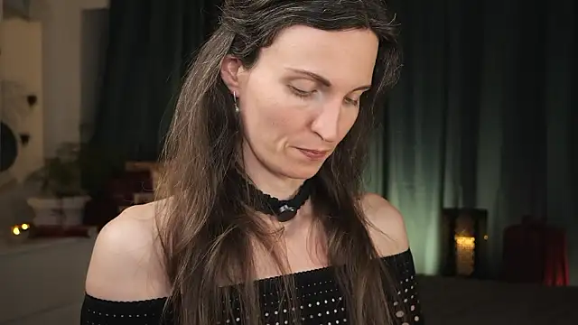 yulladao online show from 17, 2, 2026