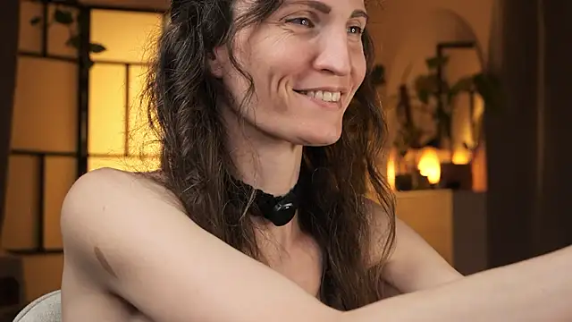 yulladao online show from 5, 11, 2025